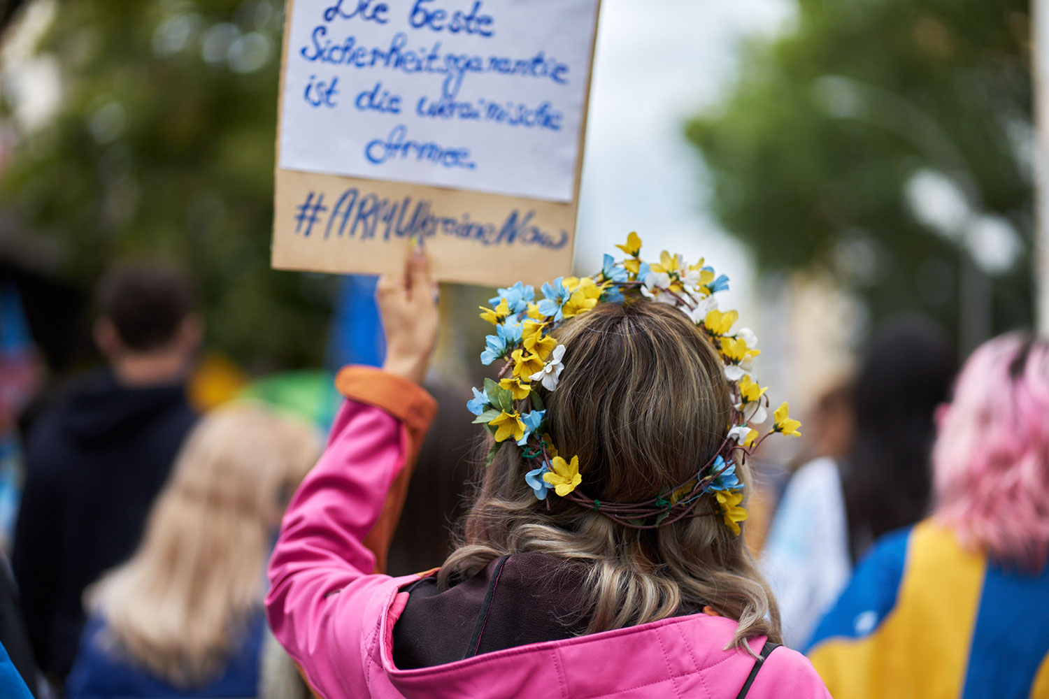 Frankfurter Allee at dusk in Berlin, Germany 2019 - image: Michel Meijer