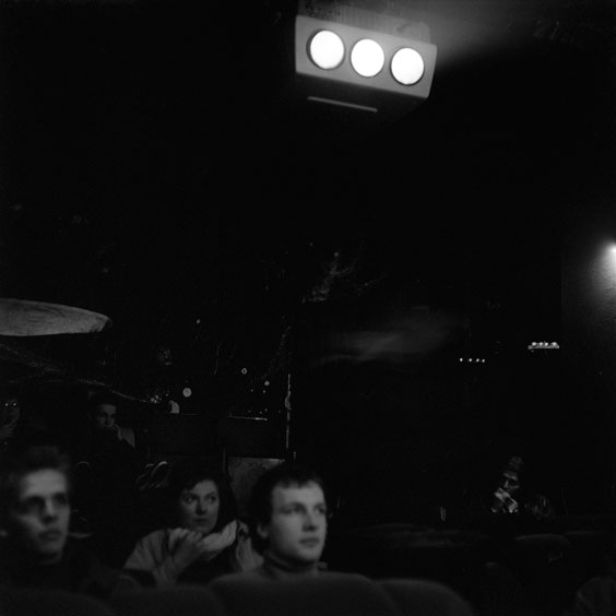 Shortly before the start of the film, all visitors have found their seats. Image: Michel Meijer