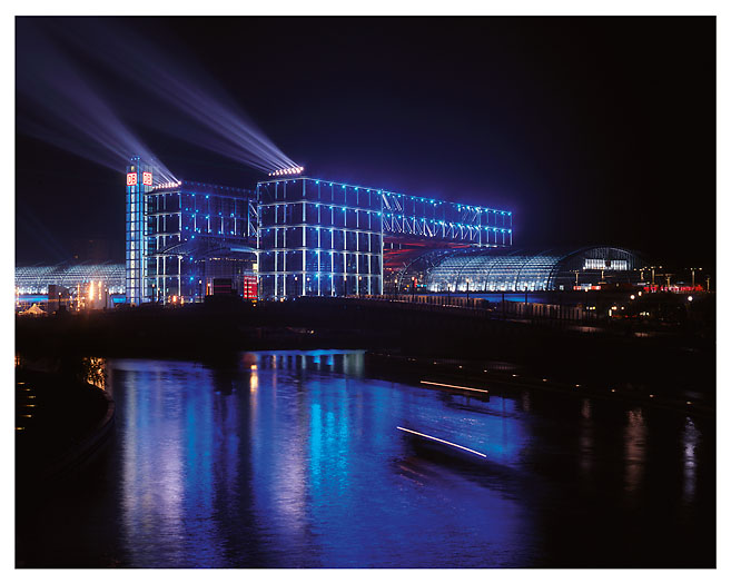 Eröffnung des Hauptbahnhofs in Berlin. Foto: Radek Dabrowski & Michel Meijer.